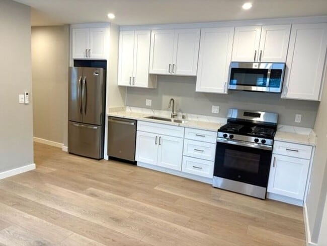 Photo - 1204 Willow St