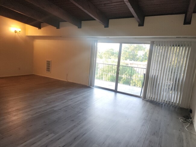 Photo - 5500 Karen Elaine Dr Unidad # 914
