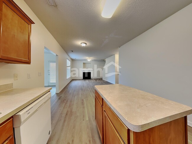 Photo - 6004 Glen Way Dr
