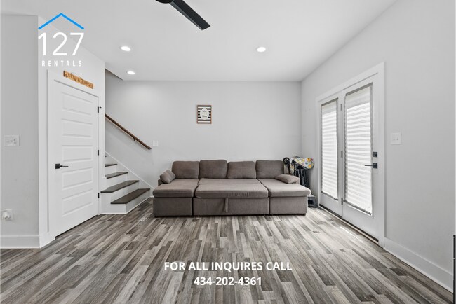 Photo - 3BR Townhome – Modern Amenities, Great Location!