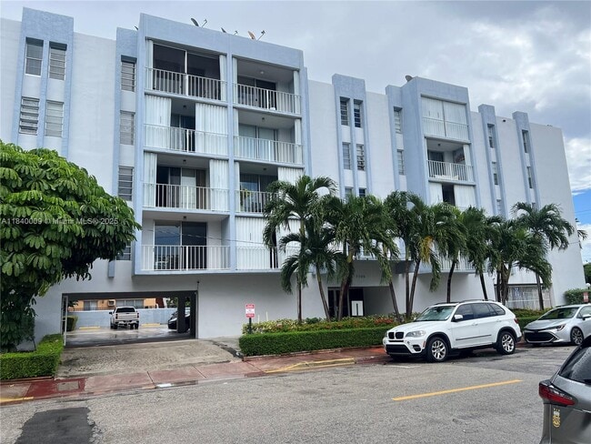Building Photo - 7705 Abbott Ave Unit 305 Rental