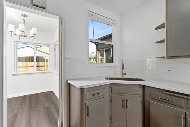 Photo - 2024 S Genesee Ave Unit 2024.5