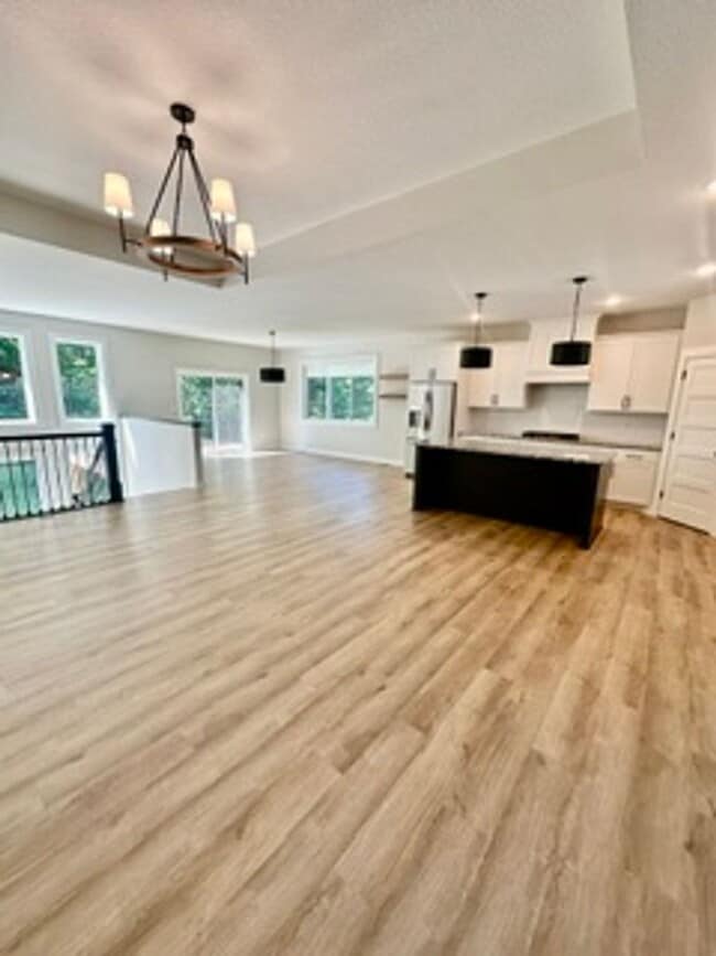 26942 Middle Cullen Rd