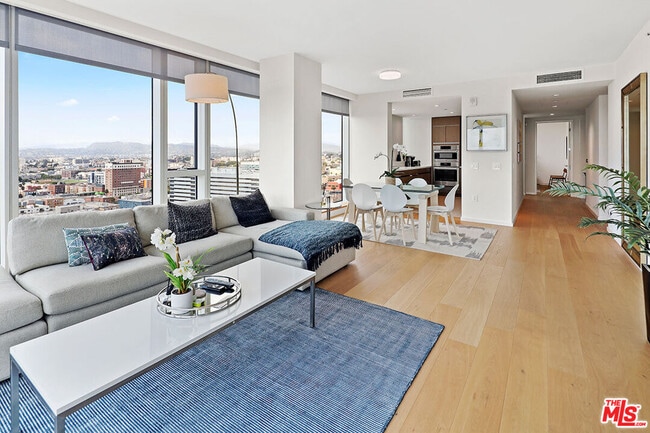 Photo - 889 Francisco St Unit 2506