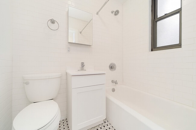 Photo - 852 Amsterdam Ave