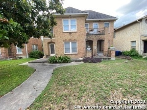 Building Photo - 245 E Lullwood Ave Rental