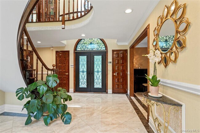 Photo - 8 Trusdale Ct