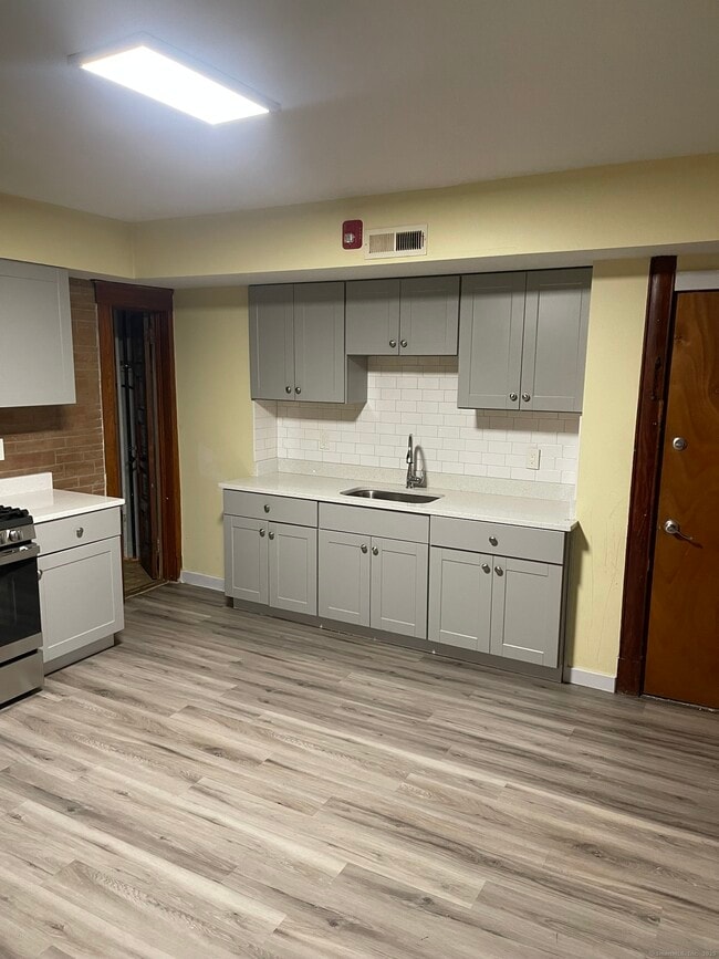 Photo - 308 High St Unit 1S