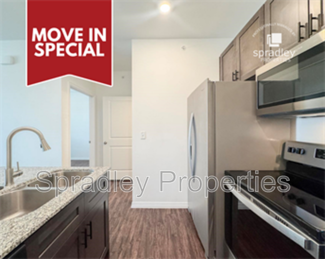 Building Photo - 1124 W Ave O Unit Apt 5203