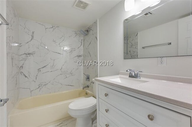 Photo - 1840 Harding St Unit 4