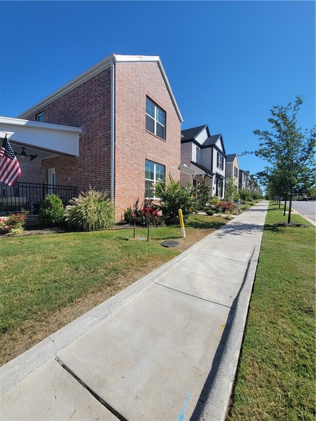 Building Photo - 2302 E Frontier Elm Dr
