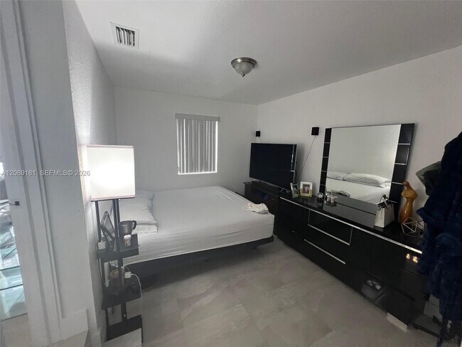Photo - 2238 NW 93rd Terrace Unidad A