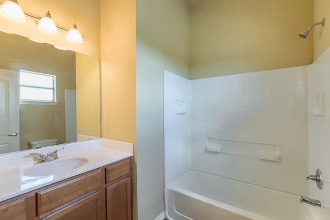 Bath - 486 Parkers Pond Path Unit 486