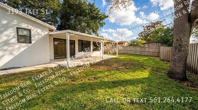 Photo - 3193 Taft St