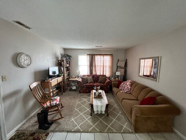 Photo - Pre-Leasing for 26/27 School Year