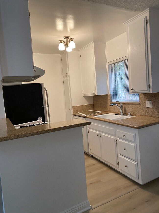 Photo - 8556 Gregory Way Unidad 1