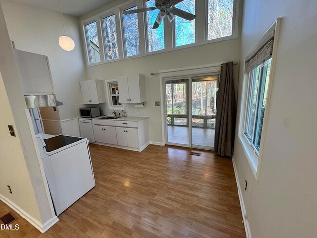 Photo - 118 Creeks Edge