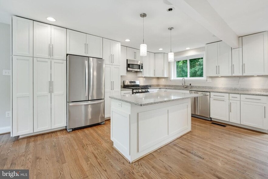 6811 Lemon Rd