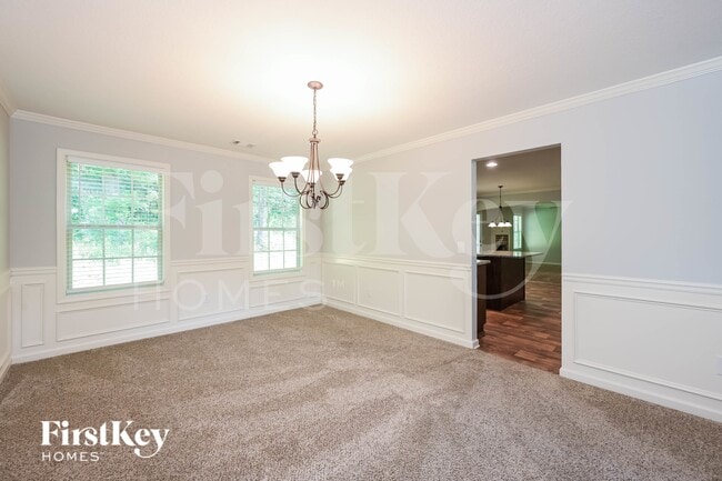 Photo - 611 Peachtree Rd