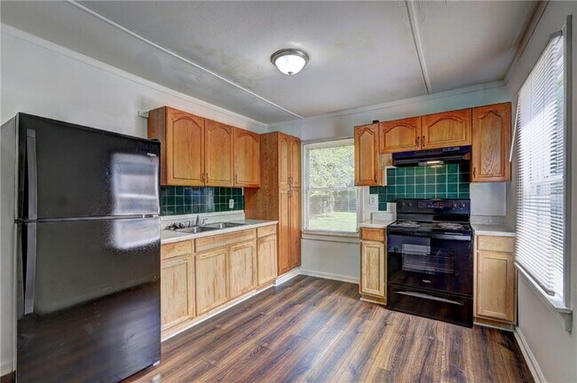 Photo - 1241 Auburn Dr