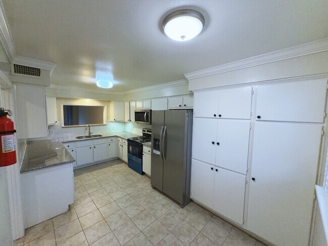 Photo - 2210 Dorrington St Unit 201