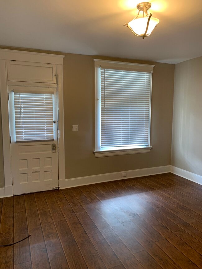 Front Room / Bedroom