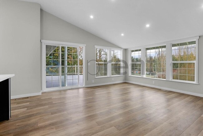 Photo - 1020 151st Ave SE