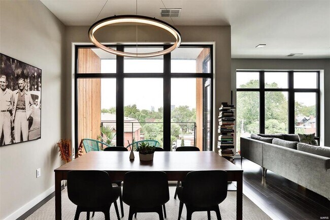 Photo - Luxury condo in the CWE