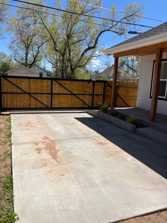 Photo - 2425 N Nevada Ave