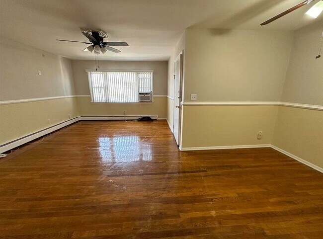 Photo - 374 Cator Ave Unidad 1