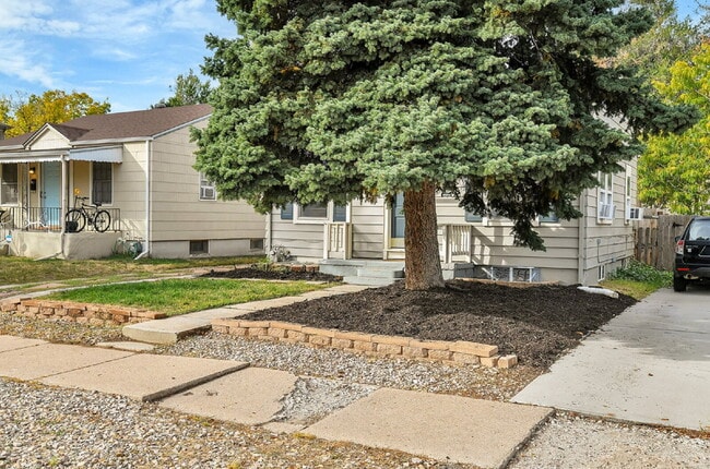 Photo - 3 Bedroom 2 Bathroom Home Available August 7th!