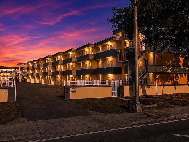 13215 NE 6th Ave Unit 106