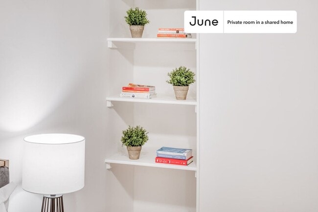 Photo - Room in Shared 5 bed/1 bath home Unidad D