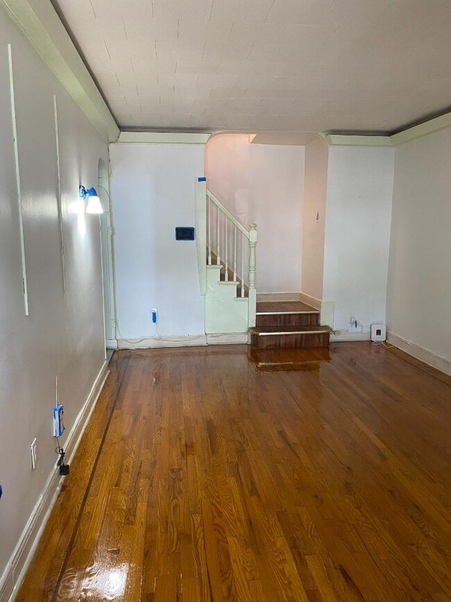 Photo - 1670 Schnectady Avenue