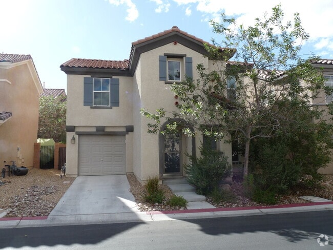 Building Photo - SOUTHWEST 3 BEDROOM, 2.5 BATH WITH LOFT