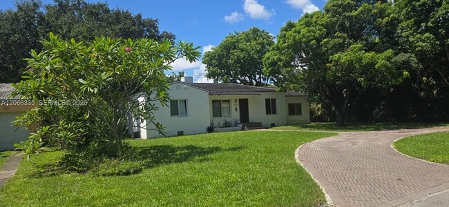 Photo - 142 NW 98th St