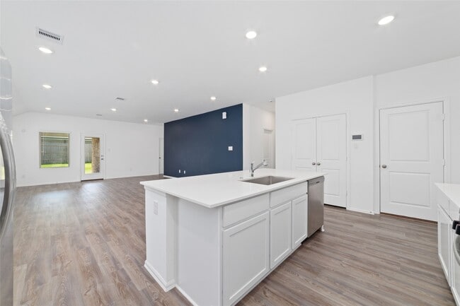 Building Photo - 12206 English Mist Dr