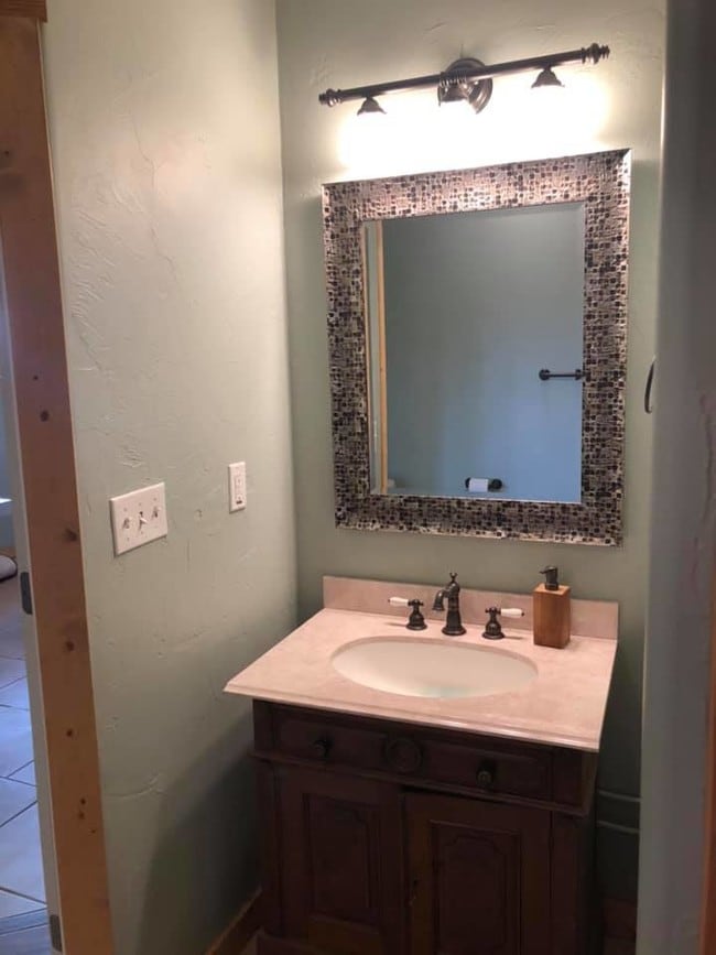 1257 Smith Lake Rd Unidad Walkout Basement Apt