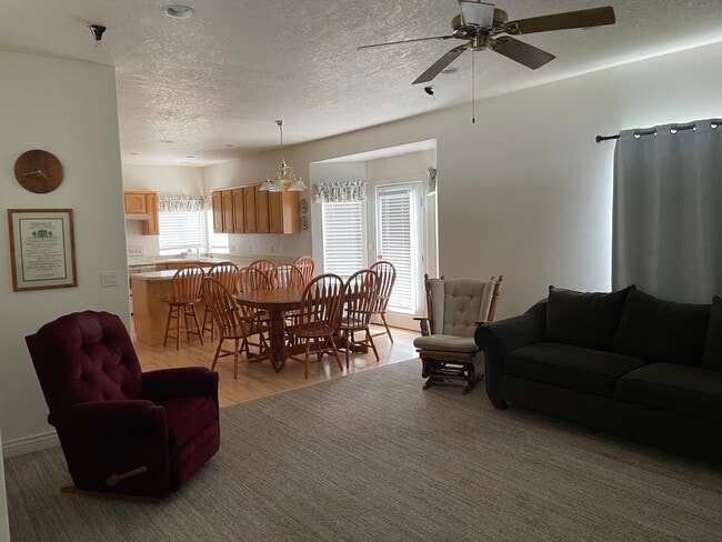 1340 N 1300 E St