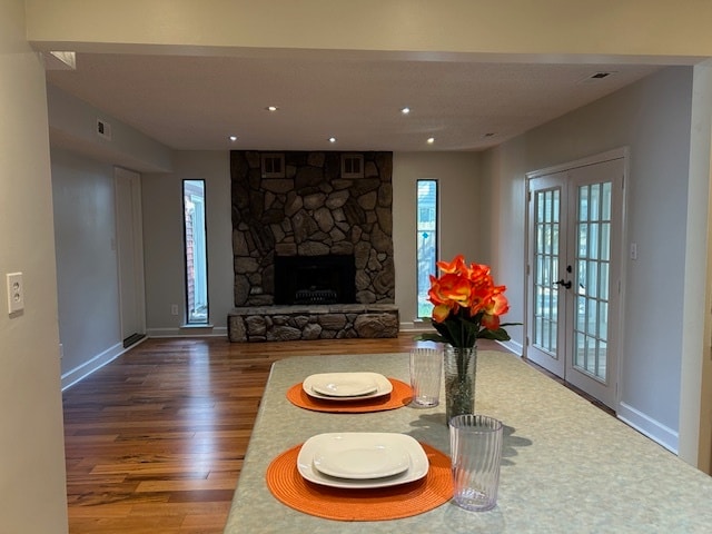 Photo - 957 Banyan Dr