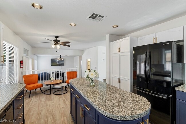 Photo - 9156 Sapphire Point Ave