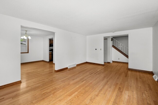 Photo - 3129 Windsor Dr