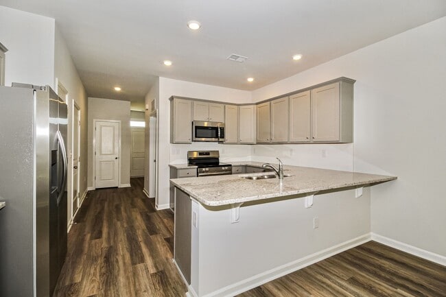 Photo - 333 Parkington Ln