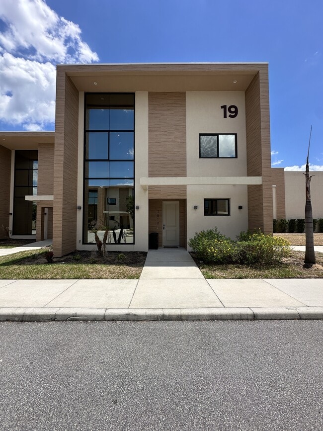 7510 Brooklyn Dr