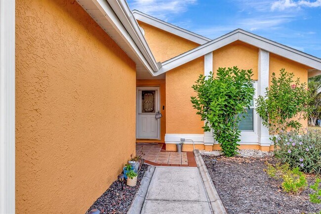 Photo - 5304 72nd St E