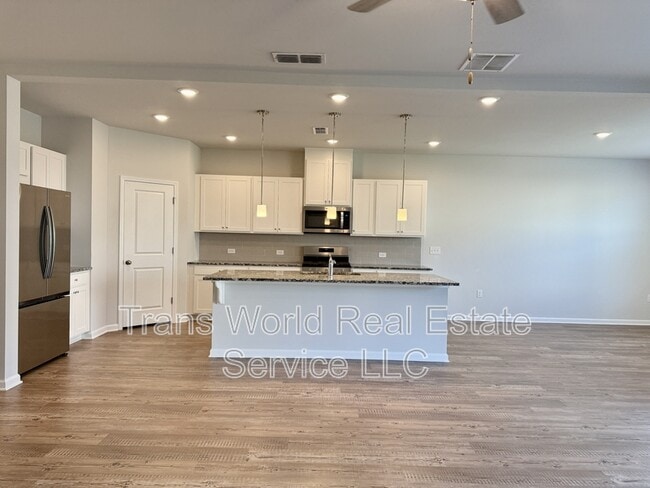 Photo - 2090 Ecoland Dr