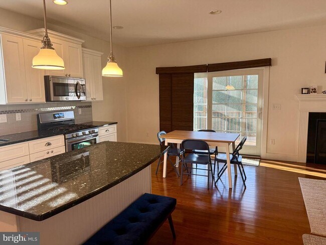 Photo - 61 Baybreeze Dr