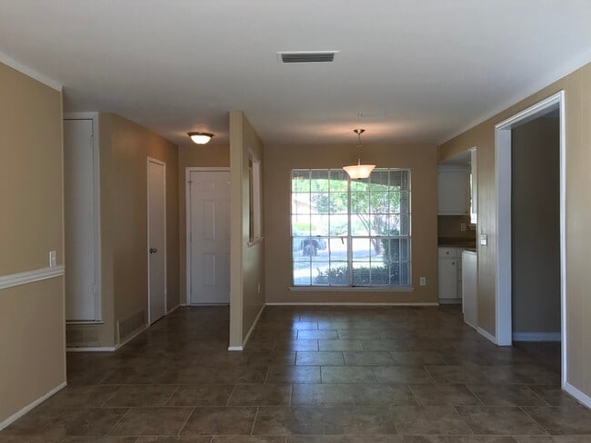 Photo - 2928 Abston Dr