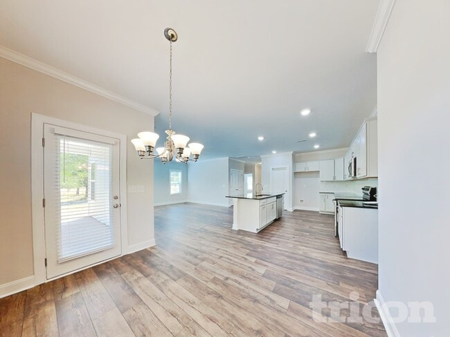 Photo - 107 D L Phillips Ln
