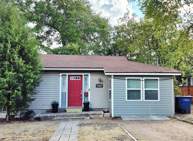 Photo - 1707 Palo Duro Rd